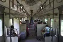 Innenansicht des NKF 1207 (1A'2', dh, Nippon Sharyo, Bauj.1985), aufgenommen am 04.Juni 2018 in der Mahachai Station.