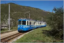Der SSIF ABe 8/8 22  Ticino  ist als Regionalzug 763 von Domodossala nach Re unterwegs und erreicht Verigo, wo eine Kreuzung abgewartet werden muss.

10. Oktober 2019