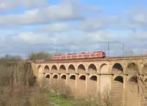 Am 21.02.2020 überquert ein 425 von Abellio als RB 17a Pforzheim-Stuttgart den Enzviadukt in Bietigheim. 