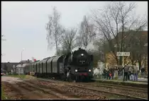 Am 15.12.2007 fuhr Eisenbahntradition auf der Teutoburger Wald Eisenbahn eine Sonderfahrt von Versmold nach Osnabrück zum dortigen Weihnachtsmarkt durch. Hier hat 503655 gerade mit ihrem langen Zug Bad Laer in Richtung Lengerich erreicht.
