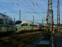 Am 22.2.20 um 8:42 Uhr fuhren 403 054 + 403 023 als ICE 612 (München Hbf-Dortmund Hbf) in den Ulmer Hbf ein. Damit hatte ich auch endlich einmal einen bzw zwei Klimaschützer ICEs gesehen