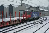 Am 27. Februar 2020 trotzte die Re 620 026-5  ZOLLIKOFEN  den starken Stürmen sowie dem Schneefall in Gerlafingen.
Foto: Walter Ruetsch
