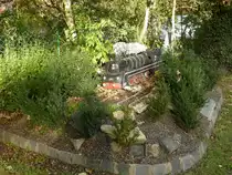 DB 10 002 als 1:10 Steinmodell, am 28.09.2019 am ehemaligen Bahnhof Gerbstedt.