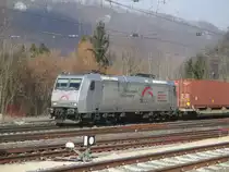 Am 4.2.2018 konnte ich die 185 537-8 mit dem Mars Güteterzug in Geislingen an der Steige Fotogafieren 