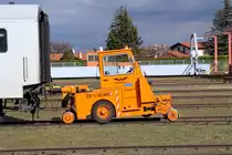 Zweiwegefahrzeug Windhoff Type ZRW 15 AEM, ÖBB Inv.Nr. 92501073 am 27.Februar 2020 in Jedlersdorf.