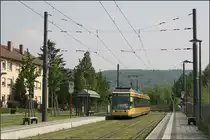 Mit der Straßenbahn nach Karlsruhe-Wolfartsweier -

Die Haltestelle 'Schlesier Straße (West)' in Durlach.

06.05.2006 (M)