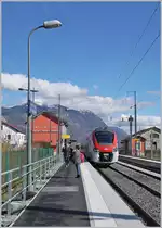 Der SNCF Regiolis 31 525 M erreicht als Léman Express von Saint Gervais-les-Bains-le-Fayet kommend den Bahnhof St-Pierre en Faucigny. Erfreulich die doch recht vielen Reisenden welche den Léman Express nutzen.

21. Feb. 2020