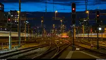 Gleisvorfeld des Zürcher Hauptbahnhofs am Abend des 8. März 2020.