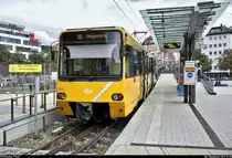 ZT 4, Wagen 1002  Degerloch , der Zahnradbahn Stuttgart (Stuttgarter Straßenbahnen AG | SSB) als Linie 10 nach Degerloch steht in der Starthaltestelle Marienplatz.
[28.9.2019 | 15:28 Uhr]