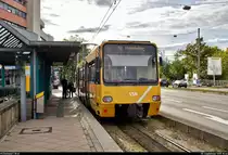 ZT 4, Wagen 1002  Degerloch , der Zahnradbahn Stuttgart (Stuttgarter Straßenbahnen AG | SSB) als Linie 10 nach Marienplatz steht in der Starthaltestelle Degerloch.
Aufgenommen im Gegenlicht.
[28.9.2019 | 15:44 Uhr]
