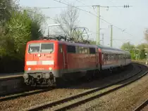 Am 10.4.2017 konnte ich die 111 046-9 mit ihrem RE von Nürnberg nach Stuttgart in Waiblingen Fotografieren  
