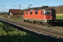 Impressionen der alten Stammstrecke Olten-Burgdorf. Sämtliche Aufnahmen sind im Raume Herzogenbuchsee-Bettenhausen entstanden am 11. März 2020.
Re 420 318-8 als Lokzug unterwegs.
Foto: Walter Ruetsch