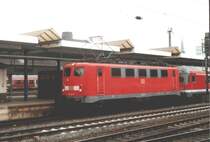 141 226 steht am 18.10.03 in Koblenz Hbf bereit,ihren Zug (mit defektem Steuerwagen) �ber die Moselbahn nach Trier zu fahren.