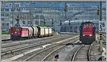 Am 843 052-2 kam über das Dreischienengeleise von Felsberg und Ge 6/6 II 705  Pontresina/Puntraschigna  nach Samedan übernimmt die drei Haik aus Felsberg. (08.04.2020)