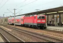 143 933-0 der S-Bahn Dresden (DB Regio Südost) als S 32746 (S2) nach Dresden Flughafen steht im Startbahnhof Pirna auf Gleis 3 (Bahnsteig 1).
[8.12.2019 | 14:53 Uhr]