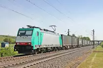 Mit dem  GTS -Containerzug (Piacenza - Zeebrugge) fuhr am Nachmittag des 24.05.2019 die ATLU/XRAIL E 186 211 südlich vom Haltepunkt Buggingen über die Rheintalbahn in Richtung Freiburg (Breisgau).