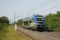 Als IRE (Freiburg (Brsg) Hbf - Mulhouse Ville) fuhr am Nachmittag des 24.05.2019 der SNCF TER Alsace X73917 südlich vom Haltepunkt Buggingen über die KBS 703 durchs Markgräflerland in Richtung Müllheim (Baden).