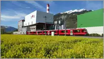 S1 1513 nach Rhäzüns mit ABe 4/16 3104 in Untervaz-Trimmis vor der KVA Trimmis. (16.04.2020)