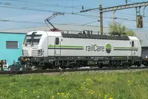 railCare 476 456-9 in Richtung Rotkreuz.
Oberrüti am 16.04.2020