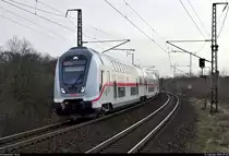 DBpbzfa 668.2 mit Schublok 146 555-8 DB als IC 2046 (Linie 55) von Dresden Hbf nach Köln Hbf durchfährt den Hp Magdeburg Herrenkrug auf der Bahnstrecke Berlin–Magdeburg (KBS 201).
Aufgenommen im Gegenlicht am Ende des Bahnsteigs 1.
[13.2.2020 | 9:47 Uhr]