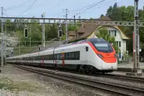 Die  Paradepferde  von SBB Personenverkehr.
RABe 501 GIRUNO anlässlich der Bahnhofsdurchfahrt Aarburg am 19. April 2020.
Foto: Walter Ruetsch