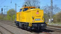 DB Netz AG, Berlin mit  203 312-4  [NVR-Nummer: 92 80 1203 312-4 D-DB] am 20.04.20 Bf. Saarmund.