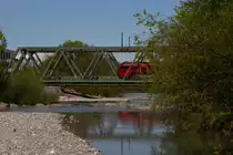 Ein Railjet überquert die Dornbirner Ach am 19.4.20