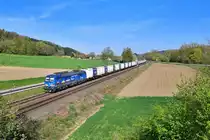 383 006 mit einem Hackschnitzelzug am 17.04.2020 bei Einöd.