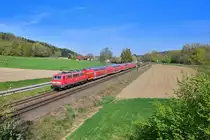 111 091 mit einem RE am 17.04.2020 bei Einöd.
