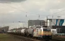 Am 13.03.2020 fuhr Rheincargo´s 185 589 mit einem Kesselwagenzug durch Hilden.