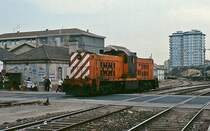 Die Whitcomb Locomotive Company in La Rochelle/Illinois lieferte 1952 12 A1AA1A-Diesellokomotiven an die CP, die sie unter den Nummern 1301-1312 einreihte. Sie wurden bis 1987 ausgemustert, eine der letzten ranigert im April 1984 im Bahnhof Barreiro.