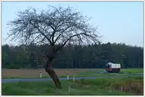 X 626.205 der Stainzerbahn am 27.4.2020 mit einem Schotterzug von Stainz nach Kraubath, aufgenommen kurz vor der Haltestelle Herbersdorf. 