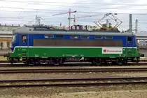 Aus Slowakei ins Ungarn: Express Group 242 251 durchfahrt am 11 September 2018 Kelenföld. 