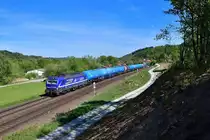 193 792 mit einem Kesselzug am 26.04.2020 bei Seestetten.