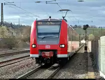 426 513-8 der S-Bahn Stuttgart als RB 37995 (RB11) von Kornwestheim Pbf nach Stuttgart-Untertürkheim erreicht den Bahnhof Stuttgart-Münster auf der Bahnstrecke Stuttgart-Untertürkheim–Kornwestheim (Schusterbahn | KBS 790.11).
Aufgenommen am Ende des Bahnsteigs 1.
[11.3.2020 | 16:23 Uhr]