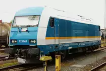 19. Juli 2011, Die Diesellok 223 068 fuhr unter der Regie der Vogtlandbahn GmbH (VBG) die Züge des alex (München - Hof, München - Prag, München - Oberstdorf). Hier wartete sie in Hof auf ihren nächsten Einsatz.