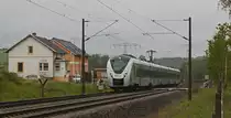 Am 05.05.2020 durchfährt 1440 705 mit dem RE 74006 (Dresden Hbf - Hof Hbf) den Block Niederhohndorf.  