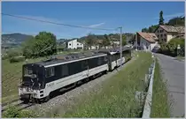 Nocheinmal, an mittlerweile gewohnter Stelle, eine MOB GDe 4/4, diesmal die GDe 4/4 6005 in der aktuellen MOB Lackierung, die der Lok nicht ganz so gut steht wie ihre ursprüngliche GFM Farbe Orange/Silber. 

Die GDe 4/4 6005 schiebt bei Planchamp den MOB PE 2122 von Montreux nach Zweisimmen. 

4. Mai 2020