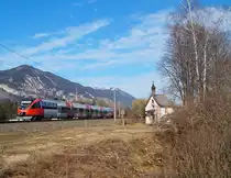 4024 084-8 als S1 5120 (Kufstein - Telfs-Pfaffenhofen) bei Brixlegg, 22.02.2020.