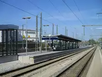 Die Gleise 2 und 3 in Waren(Müritz) am 27.April 2020.Gleis 1 liegt rechts.