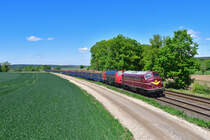 227 004 + 227 005 mit einem Holzzug am 12.05.2020 bei Zeitlarn.