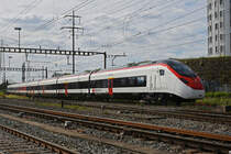 RABe 501 021-6  Giruno  durchfährt als Dienstfahrt den Bahnhof Pratteln. Die Aufnahme stammt vom 12.05.2020.