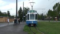 Linie 11 2040  Rechts der Limmat  an der Endhaltestelle Auzelg. Datum: 13. 8. 2019