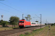 101 138-6 mit dem IC 2319 (Dortmund Hbf-Karlsruhe Hbf) bei Wiesental 22.4.20