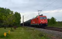 185 587 der Rheincargo führte am 03.05.20 einen Kesselwagenzug durch Greppin Richtung Bitterfeld.