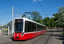 Wien 

Wiener Linien Flexity Wien (Typ D) als Linie 6 am Margaretengürtel, 12.05.2020 