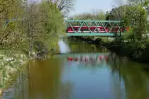 Nachher# - Auf der neu gebauten und im September 2019 eingesetzten Argenbr�cke bei Langenargen f�hrt am 17.04.2020 RB 22717 von Friedrichshafen kommend nach Lindau.