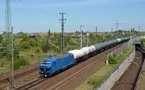 192 013 der Northrail rollte mit einem Kesselwagenzug am 09.05.20 durch Bitterfeld Richtung Leipzig. Sie ist seit ihrer Anlieferung von der LEG angemietet.