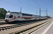 4110 111-0 macht sich am 19.05.2020 als IC2273 nach Dresden Hauptbahnhof im umgebauten und nun wiedereröffneten Bahnhof Warnemünde auf den Weg. 