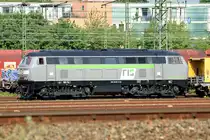 218 468 der RIS während Bauzugdiensten im Neusser Güterbahnhof am 8.5.20